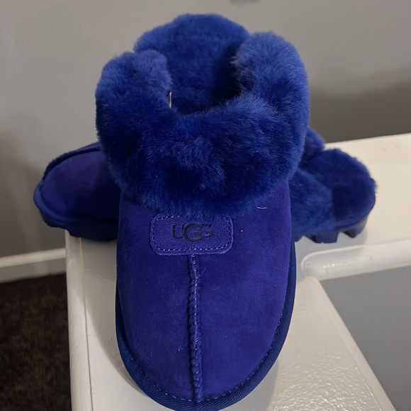 UGG Shoes - UGG NWT Coquette Slipper size 7